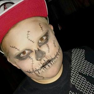 Meet your Posher, Tronics_vlogs